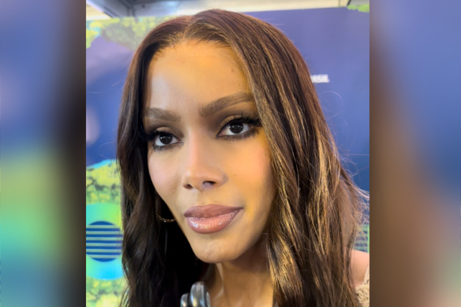 Anitta anuncia música nova e fala sobre ensaios em Belém: “ia trazer ano passado”