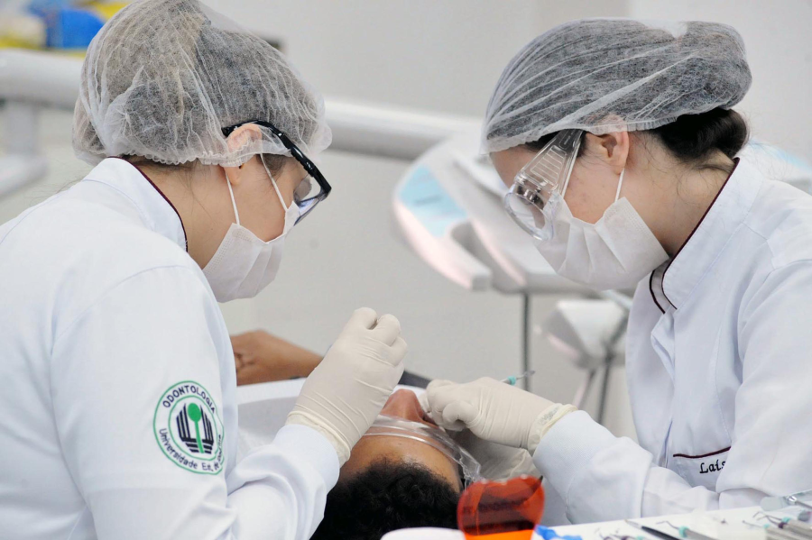 Câncer bucal avança silenciosamente no Brasil e escancara falhas no diagnóstico precoce