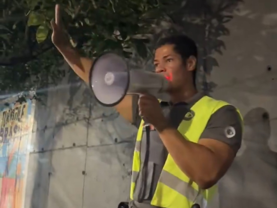 Guarda de trem vira sensação ao pedir “show de leques” e coro de “gays” em linha de São Paulo