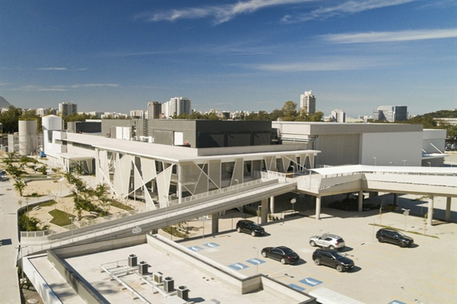 “GloboLuxo”: esquete ironiza rumores de crise e reforça que emissora segue milionária