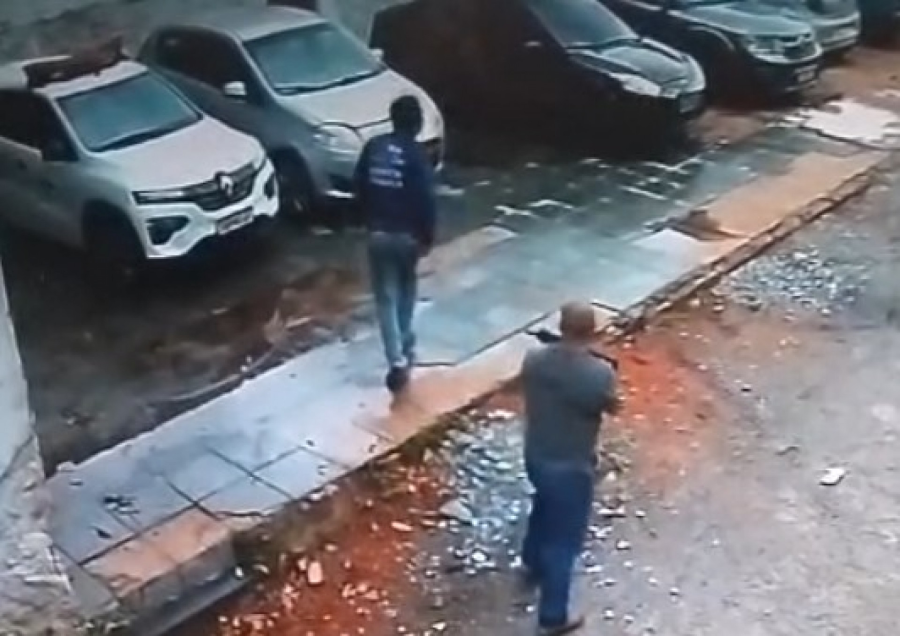 Policiais invadem depósito da Prefeitura no Rio para recuperar viatura rebocada