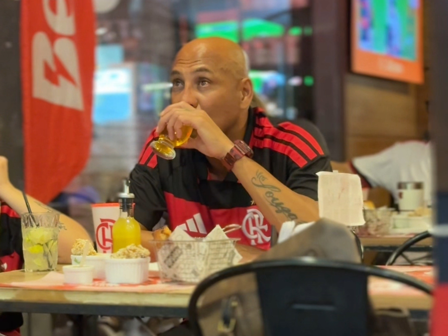 Souza “Caveirão” acompanha vitória do Flamengo em evento da Fla Fla Belém e Betano na capital paraense