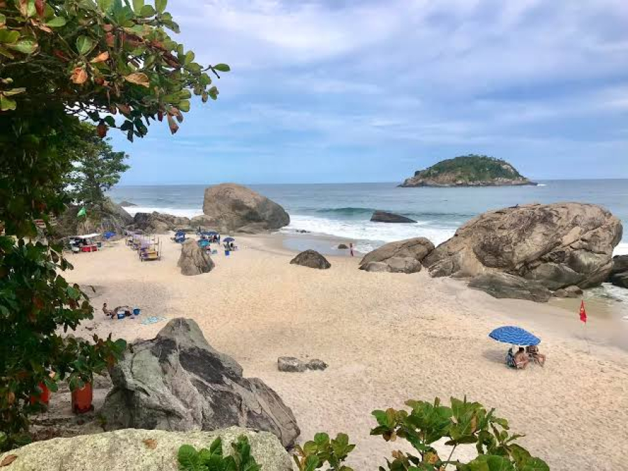 Praia do Abricó abre seleção para novos fiscais da área naturista no Rio de Janeiro