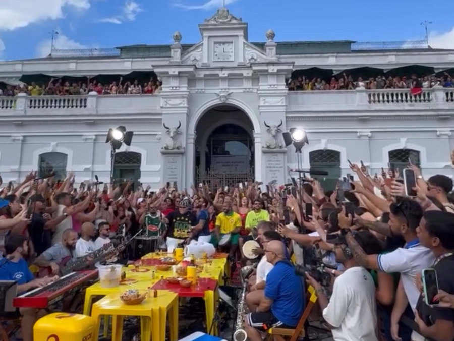 Mercado de São Brás lota em plena terça-feira durante gravação do Menos É Mais com participação de Pablo
