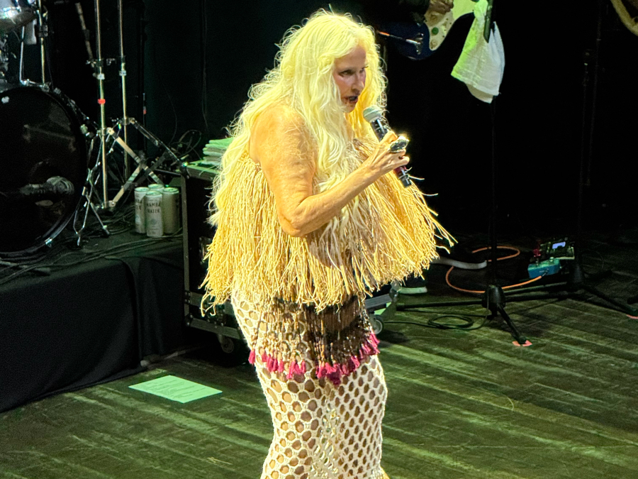Fafá de Belém homenageia artistas paraenses com repertório especial em show no Circo Voador