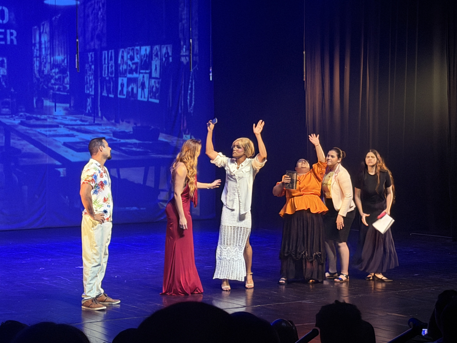 Do humor ao musical gospel, “Leona Veste Prada” foi um dos destaques do fim de semana em Belém