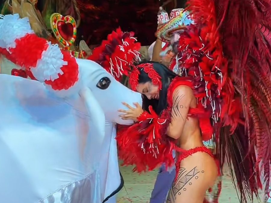 Isabelle Nogueira se despede como Cunhã-Poranga do Garantido
