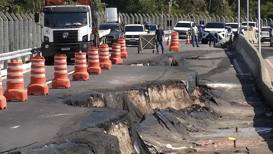 No Pará, trecho da Avenida Liberdade de R$ 410 milhões cede menos de três meses após inauguração; morador diz que rachaduras eram visíveis há dias