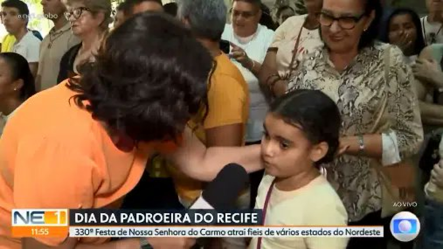 Repórter da Globo se emociona e abraça menina que perdeu a mãe durante entrevista em Pernambuco