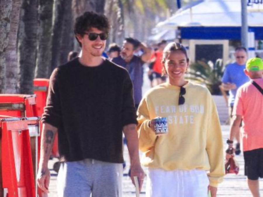 Bruna Marquezine processa agência e fotógrafo por fotos com Shawn Mendes e pede indenização de R$ 40 mil