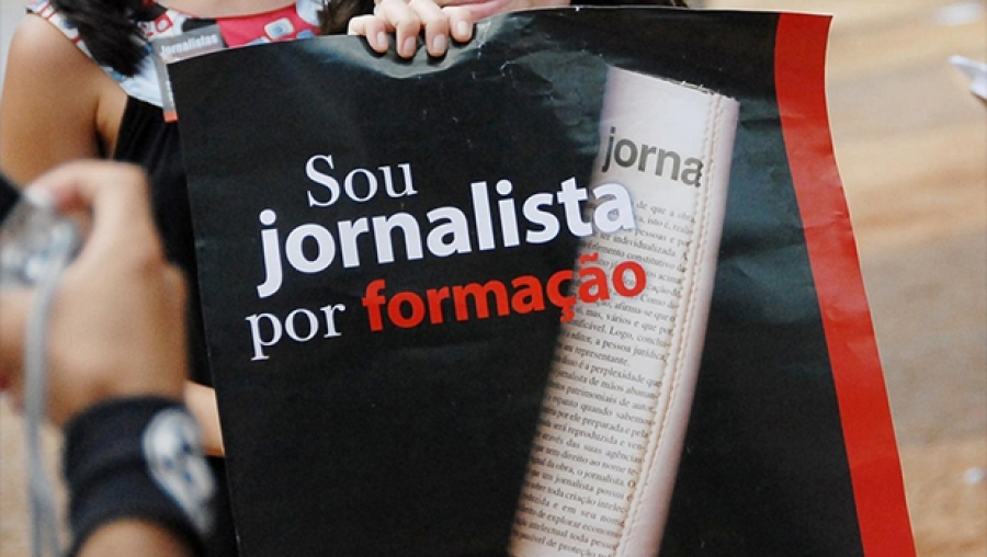 Após quebra de sigilo de blogueiro, ministros do STF defendem rediscussão do diploma de jornalista