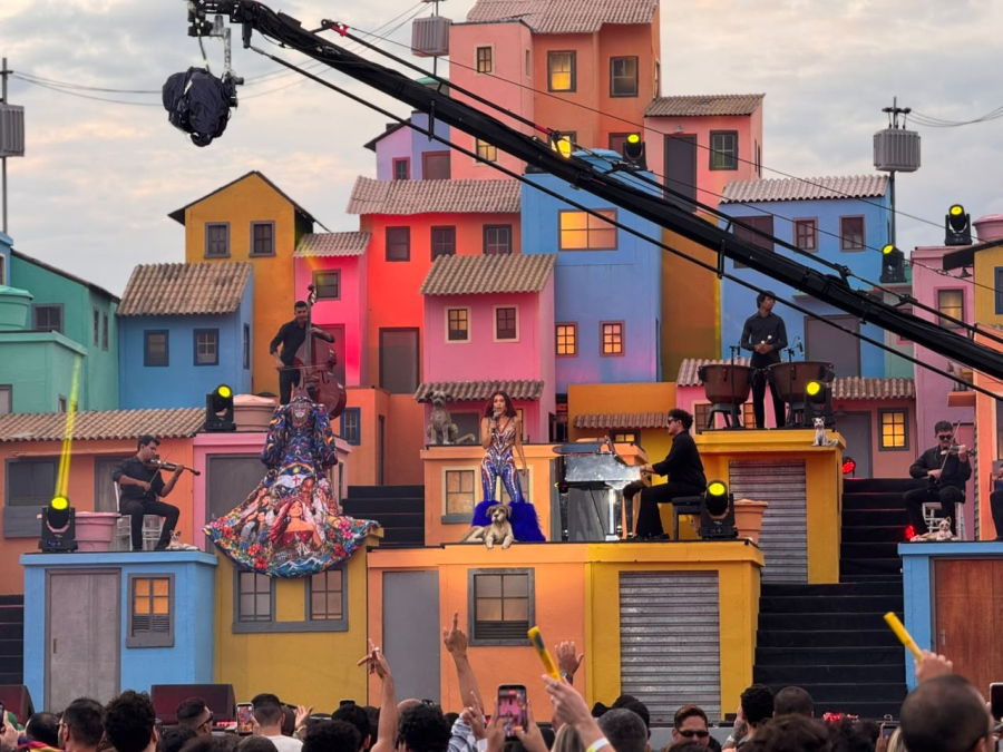 Priscila Senna faz história como primeira artista de brega no Rock in Rio