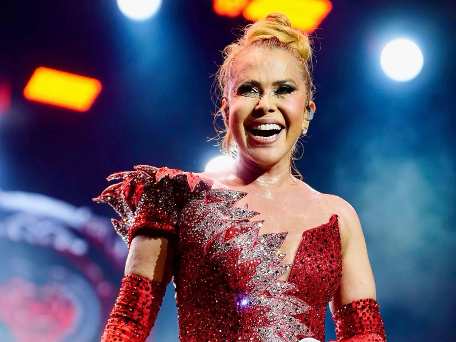 Joelma volta a viralizar na internet cantando “Vermelho”