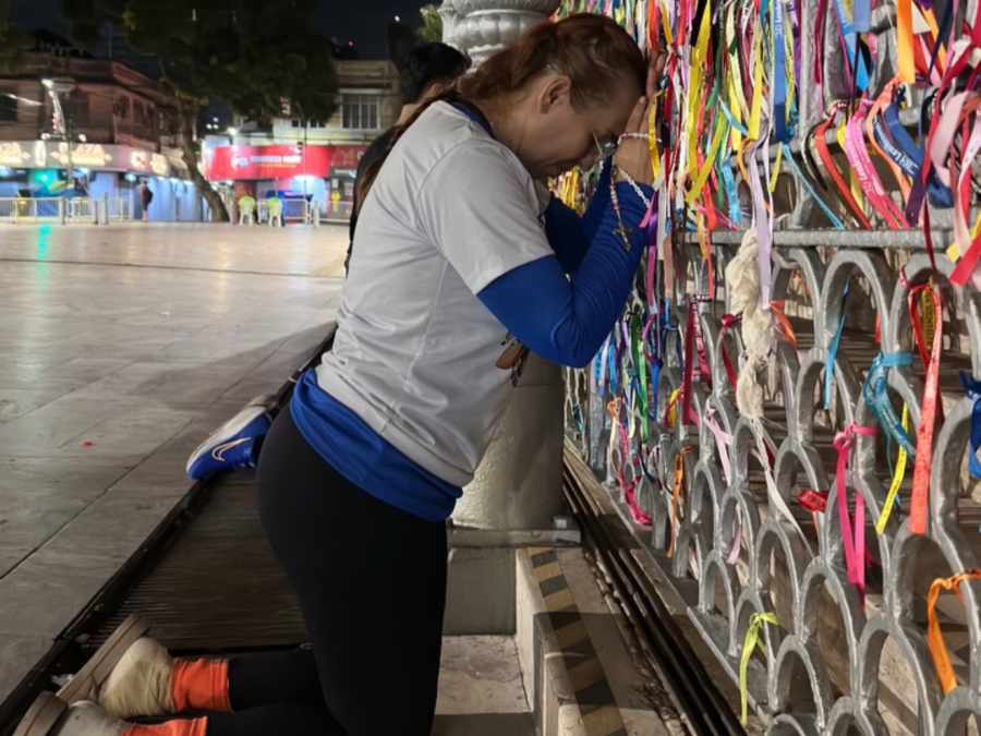 Valéria Paiva faz peregrinação até a Basílica de Nazaré e relata caminhada de 12 horas