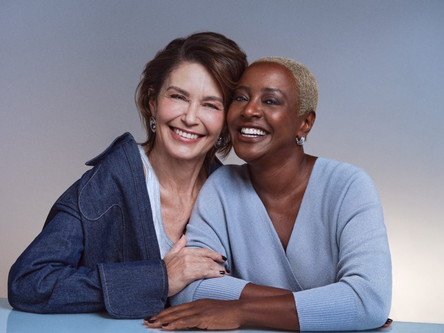 Avon Renew revela desafios da menopausa e do envelhecimento entre mulheres que vivem nas periferias