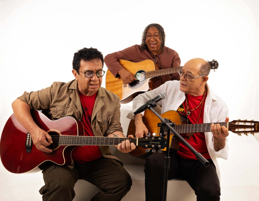 Cancioneiros do Meio do Mundo aporta em Belém