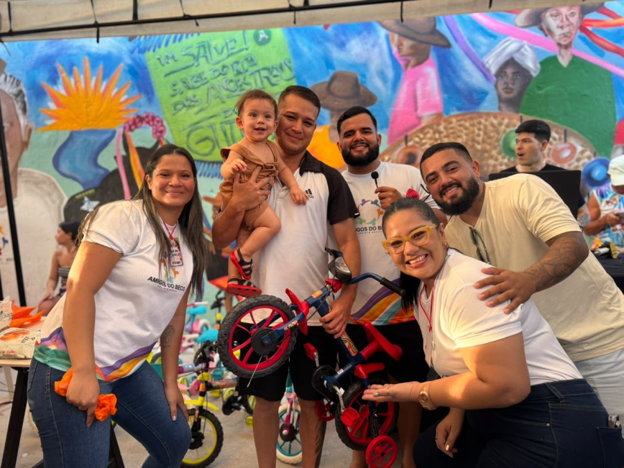 Projeto Social Amigos do Beco realiza ação especial de Dia das Crianças no bairro do Guamá, em Belém
