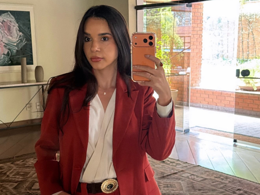 Gizelly Bicalho afirma que local de votação mudou de estado após manifestação pela democracia